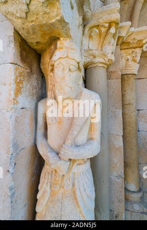 Ermita San Pantaleon, San Pantaleon de Losa, Losa Valley, Las Merindades, Burgos, Castilla y Leon, Spanien, Europa Stockfoto