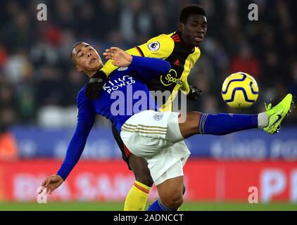 Von Leicester City Youri Tielemans (in Aktion links) Während der Premier League Spiel im King Power Stadion, Leicester. Stockfoto