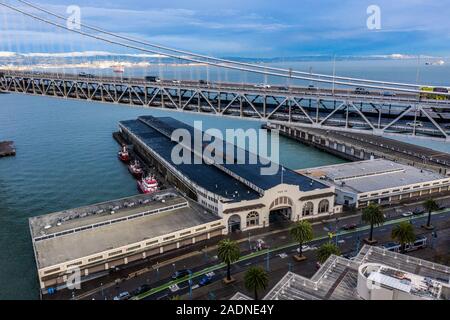 Pier 24 Fotografie Galerie (und Pier 26), Embarcadero, San Francisco, CA, USA Stockfoto