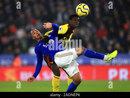 Von Leicester City Youri Tielemans (in Aktion links) Während der Premier League Spiel im King Power Stadion, Leicester. Stockfoto