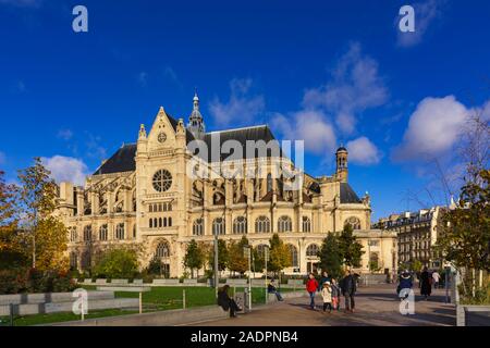 Paris, Frankreich - 7 November, 2019: Kirche Saint-Eustache (Saint Eustace) in den Halles Square Stockfoto