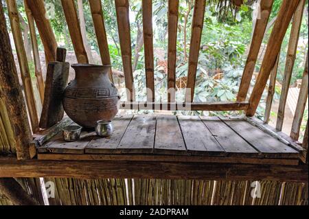 Indigenen Quechua Wohnung im amazonischen Urwald von Ecuador Stockfoto