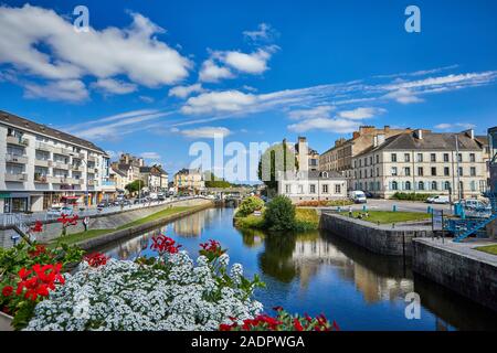 Bild von Redon, Bretagne, Frankreich. Redon ist ein beliebtes Reiseziel mit der Kreuzung zwischen der Bösewicht Fluss und die Nantes Rennes - Kanal. Stockfoto