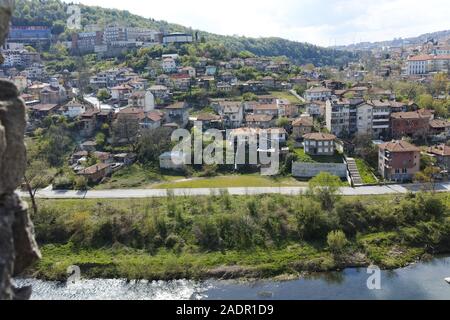 VELIKO Tarnovo, Bulgarien - April 9, 2017: Panorama der Stadt Veliko Tarnovo, Bulgarien Stockfoto