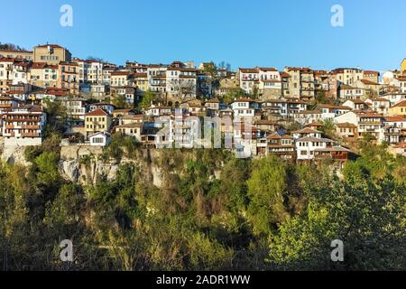 VELIKO Tarnovo, Bulgarien - April 9, 2017: Panorama der Stadt Veliko Tarnovo, Bulgarien Stockfoto