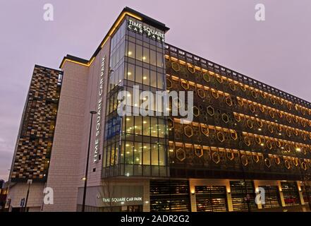 Parkplatz, Parkplatz, für Time Square Neuentwicklung Shopping Unterhaltung, Warrington Stadtzentrum, Cheshire, Nordwesten, England, Großbritannien Stockfoto