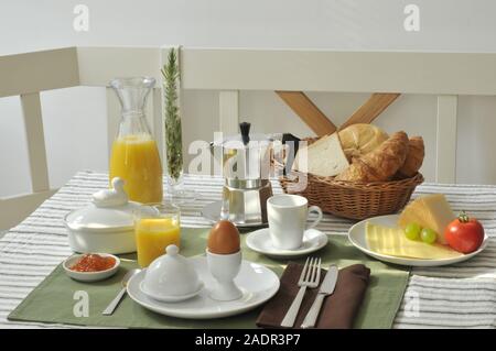 Singlefrühstück - Frühstück allein Stockfoto