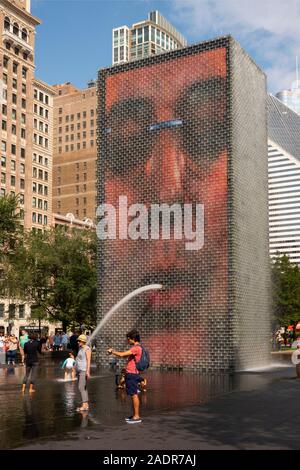 Crown Fountain im Millennium Park Chicago (Illinois) Stockfoto