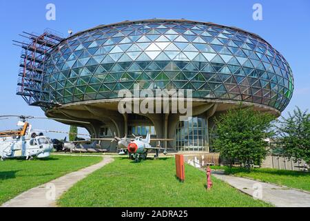 Belgrad, SERBIEN-19 Jun 2019 - Blick auf das Wahrzeichen Aeronautical Museum Belgrad (Ehemaligen jugoslawischen Luftfahrttechnischen Museum) Neben der Belgrader Ni entfernt Stockfoto