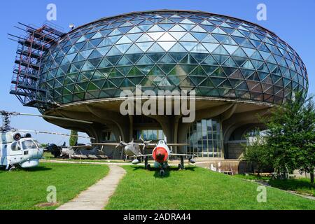 Belgrad, SERBIEN-19 Jun 2019 - Blick auf das Wahrzeichen Aeronautical Museum Belgrad (Ehemaligen jugoslawischen Luftfahrttechnischen Museum) Neben der Belgrader Ni entfernt Stockfoto