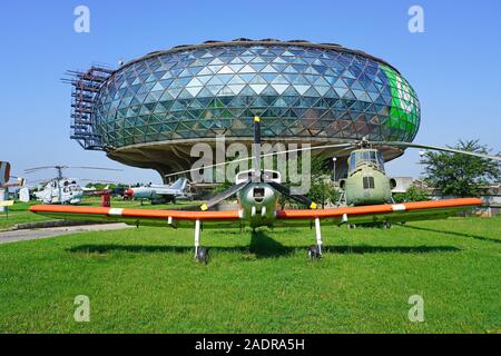 Belgrad, SERBIEN-19 Jun 2019 - Blick auf das Wahrzeichen Aeronautical Museum Belgrad (Ehemaligen jugoslawischen Luftfahrttechnischen Museum) Neben der Belgrader Ni entfernt Stockfoto