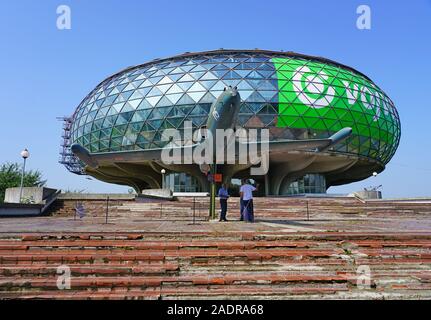 Belgrad, SERBIEN-19 Jun 2019 - Blick auf das Wahrzeichen Aeronautical Museum Belgrad (Ehemaligen jugoslawischen Luftfahrttechnischen Museum) Neben der Belgrader Ni entfernt Stockfoto