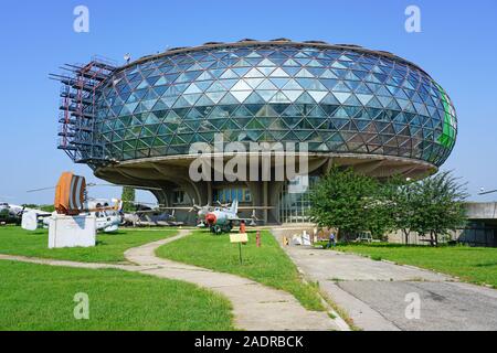 Belgrad, SERBIEN-19 Jun 2019 - Blick auf das Wahrzeichen Aeronautical Museum Belgrad (Ehemaligen jugoslawischen Luftfahrttechnischen Museum) Neben der Belgrader Ni entfernt Stockfoto