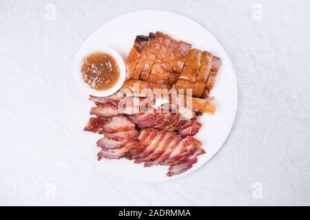 Schöne Portion BBQ Ribs auf Schneidebrett Stockfoto