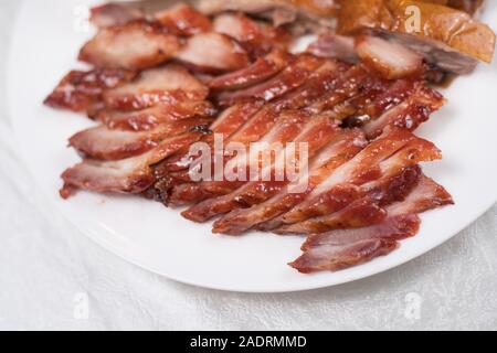 Schöne Portion BBQ Ribs auf Schneidebrett Stockfoto