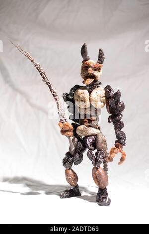 Krampus aus getrockneten Früchten Stockfoto