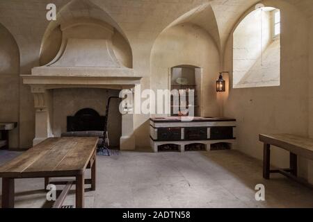 Tolle Aussicht auf den Réchauffoir oder Erwärmung Zimmer im Erdgeschoss im Petit Trianon Palace Versailles. Hier, die Knechte konnten die Gerichte halten... Stockfoto