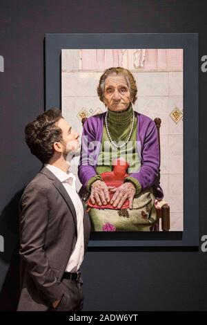 Edinburgh, Vereinigtes Königreich. 05. Dezember 2019 dargestellt: Massimillano Pironti und Quo Vadis?, 2018 an der BP Portrait Award Ausstellung. Die BP Portrait Award ist die renommierteste Portrait Malerei Konkurrenz in der Welt und stellt die besten in der zeitgenössischen Portrait Malerei. Die BP Portrait Award ist jetzt in seinem zehnten Jahr an der Scottish National Portrait Gallery. Credit: Rich Dyson/Alamy leben Nachrichten Stockfoto