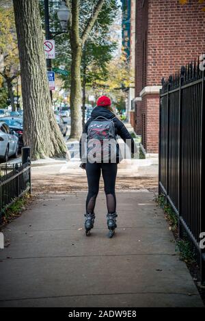 West Fullerton Avenue, Lincoln Park Nachbarschaft, Nordseite, Chicago, Illinois, USA Stockfoto
