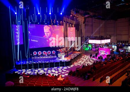 HELSINKI, Finnland - 15.November 2019 professionelles cybersportsmen Der byoc Turnier für Counter-Strike Kämpfen: weltweite Offensive bei der Montage GameXpo2019 Stockfoto