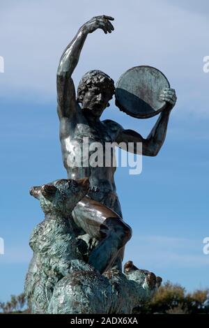 In der Nähe von Le Dresseur d'oursons (Bär Trainer) 1911 Bronze Statue von Louis Botinelly Stockfoto