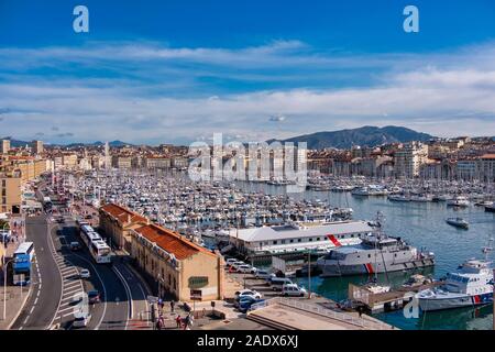 Luftaufnahme des alten Hafen (Vieux Port) von Marseille, Frankreich, Europa Stockfoto