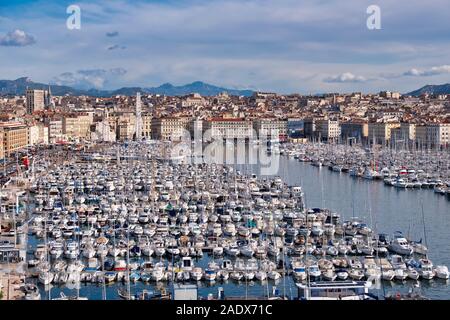 Luftaufnahme des alten Hafen (Vieux Port) von Marseille, Frankreich, Europa Stockfoto