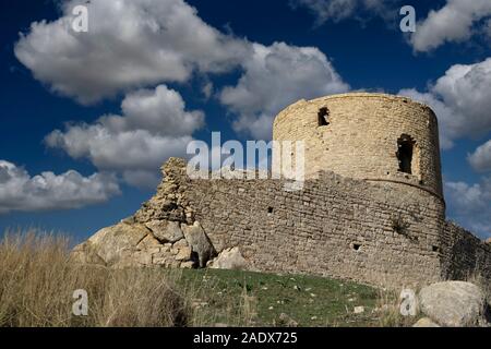 Überreste des alten Schlosses in der Gemeinde Jimena de la Frontera, Andalusien Stockfoto