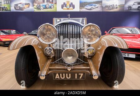 Bonhams, London, UK. 5. Dezember 2019. Bonhams Bond Street feine Collectors' Motor Auto Verkauf Vorschau umfasst Autos von Jay Kay, Barbara Hutton, seine Königliche Hoheit der Prinz von Wales, Jools Holland besessen. Der Verkauf findet am 7. Dezember. Bild: 1933 Bentley 3 ½ Liter Cabrio. Aufbauten von Barker & Co. Schätzung: £ 130,000-160,000. Credit: Malcolm Park/Alamy Leben Nachrichten. Stockfoto