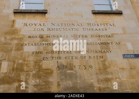 Royal National Hospital for Rheumatic Diseases, Inschrift in Wall, Bath, Somerset England Stockfoto