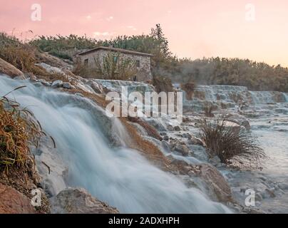 Langfristige Aufzeichnung der Sulphur Springs, Saturnia, Italien Stockfoto