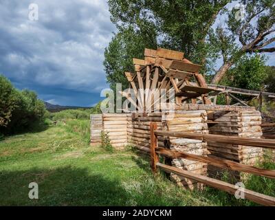 Wasserrad, John jarvie Historisches Anwesen, Braun Park, Utah. Stockfoto