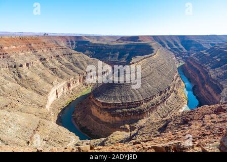 Utah, Vereinigte Staaten von Amerika/USA - Oktober 7 2019: eine Landschaft mit Fluss San Juan in Goosenecks State Park Stockfoto