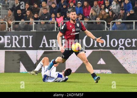 Cagliari, Italien. 05 Dez, 2019. Alberto cerri von Cagliari Calcio während Cagliari vs Sampdoria, Italienisch TIM Cup Meisterschaft in Cagliari, Italien, 05. Dezember 2019 Quelle: Unabhängige Fotoagentur/Alamy leben Nachrichten Stockfoto