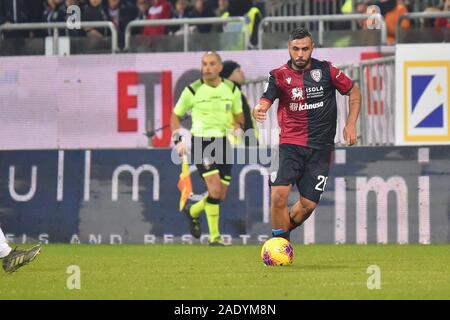 Cagliari, Italien. 05 Dez, 2019. Daniele ragatzu von Cagliari Calcio während Cagliari vs Sampdoria, Italienisch TIM Cup Meisterschaft in Cagliari, Italien, 05. Dezember 2019 Quelle: Unabhängige Fotoagentur/Alamy leben Nachrichten Stockfoto