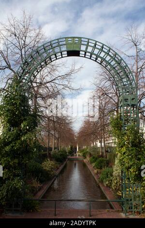 Pariser Promenade Plantée - Coulée Verte René-Dumont - Paris Frankreich Stockfoto