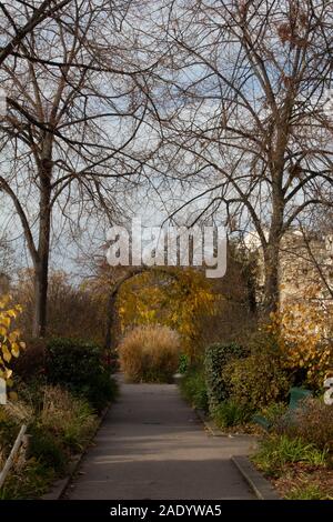 Pariser Promenade Plantée - Coulée Verte René-Dumont - Paris Frankreich Stockfoto