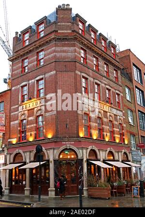 The Sir Thomas Buxton Pub and Hotel, Brick Lane, 42 Osborn Street, London E1 6al Stockfoto