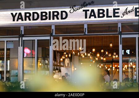 Die Yardbird südlichen Tabelle an der Marina Bay Sands, Singapur SIN Stockfoto