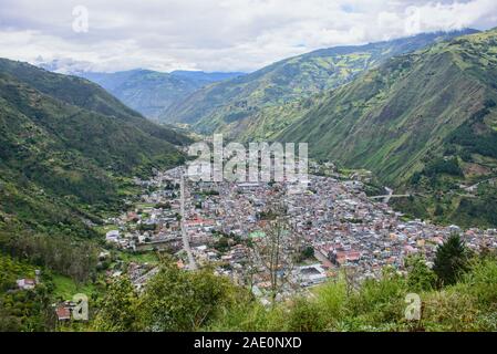 Blick auf die Stadt Baños de Agua Santa, Ecuador Stockfoto