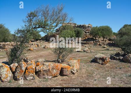 Italien, Orrioli - 2019-10-01: Nuraghe Arrubiu Stockfoto