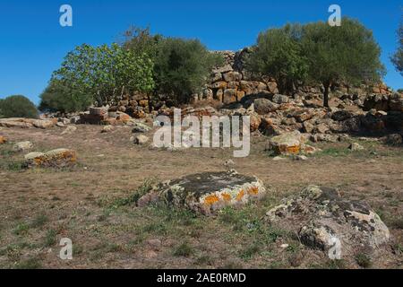 Italien, Orrioli - 2019-10-01: Nuraghe Arrubiu Stockfoto