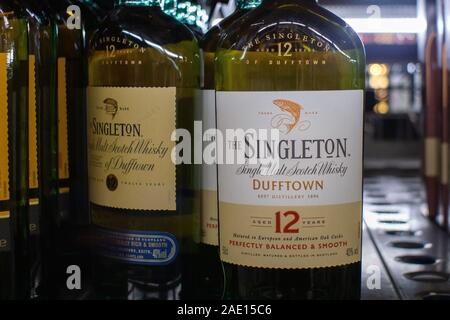 In Tjumen, Russland - November 20, 2019: Singleton Single Malt Scotch Whisky. Die Singleton 1895 wurde in Dufftown Distillery, Banffshire etabliert, SCO Stockfoto
