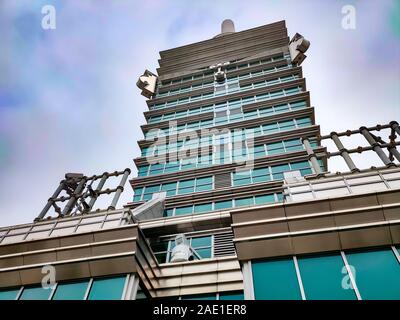 Wolkenkratzer Taipeh 101 Gebäude auf 89 F Indoor observatory Deck bietet einen unverbauten Blick auf die Stadt in alle Richtungen. Ein Wahrzeichen supertall skyscrape Stockfoto
