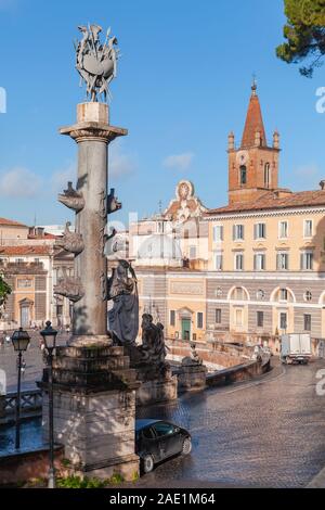 Rom, Italien, 7. Februar 2016: Rostralen Spalte der Fontana della Dea di Roma. Piazza del Popolo Stockfoto