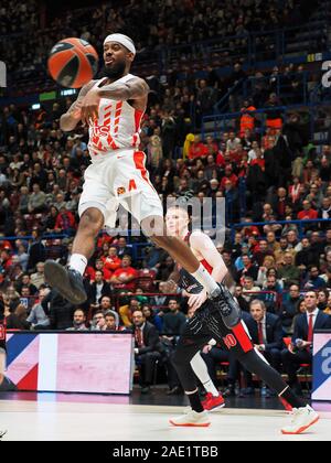 Mailand, Italien. 5 Dez, 2019. Lorenzo Braun von Crvena Zvezda mts Stella rossa belgradoduring AX Armani Exchange Milano vs Crvena Zvezda Mts Belgrado, Basketball Euroleague Europameisterschaft in Mailand, Italien, 05. Dezember 2019 - LPS/Savino Paolella Credit: Savino Paolella/LPS/ZUMA Draht/Alamy leben Nachrichten Stockfoto