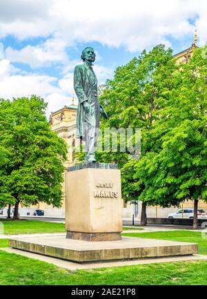 Bronze Skulptur Statue von Josef Mánes in Jan Palach Platz Altstadt in Prag in der Tschechischen Republik. Stockfoto