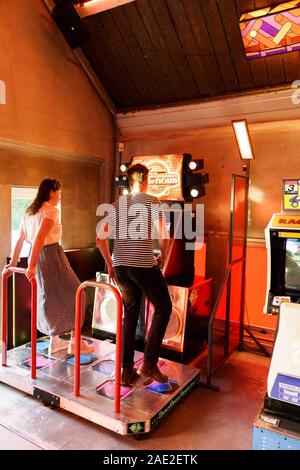 Arcade-Spiele TonTon Club, Amsterdam, Niederlande. Stockfoto