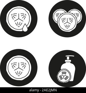Gurken in der kosmetologie Symbole gesetzt. Gurkenscheiben mit Saft, Gesichtsmaske. Vektor weisse Silhouetten Abbildungen in schwarzen Kreisen Stock Vektor