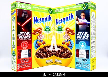 NESQUIK Nestlé Cerealien box Promotion für den Film STAR WARS der Aufstieg von Skywalker Stockfoto
